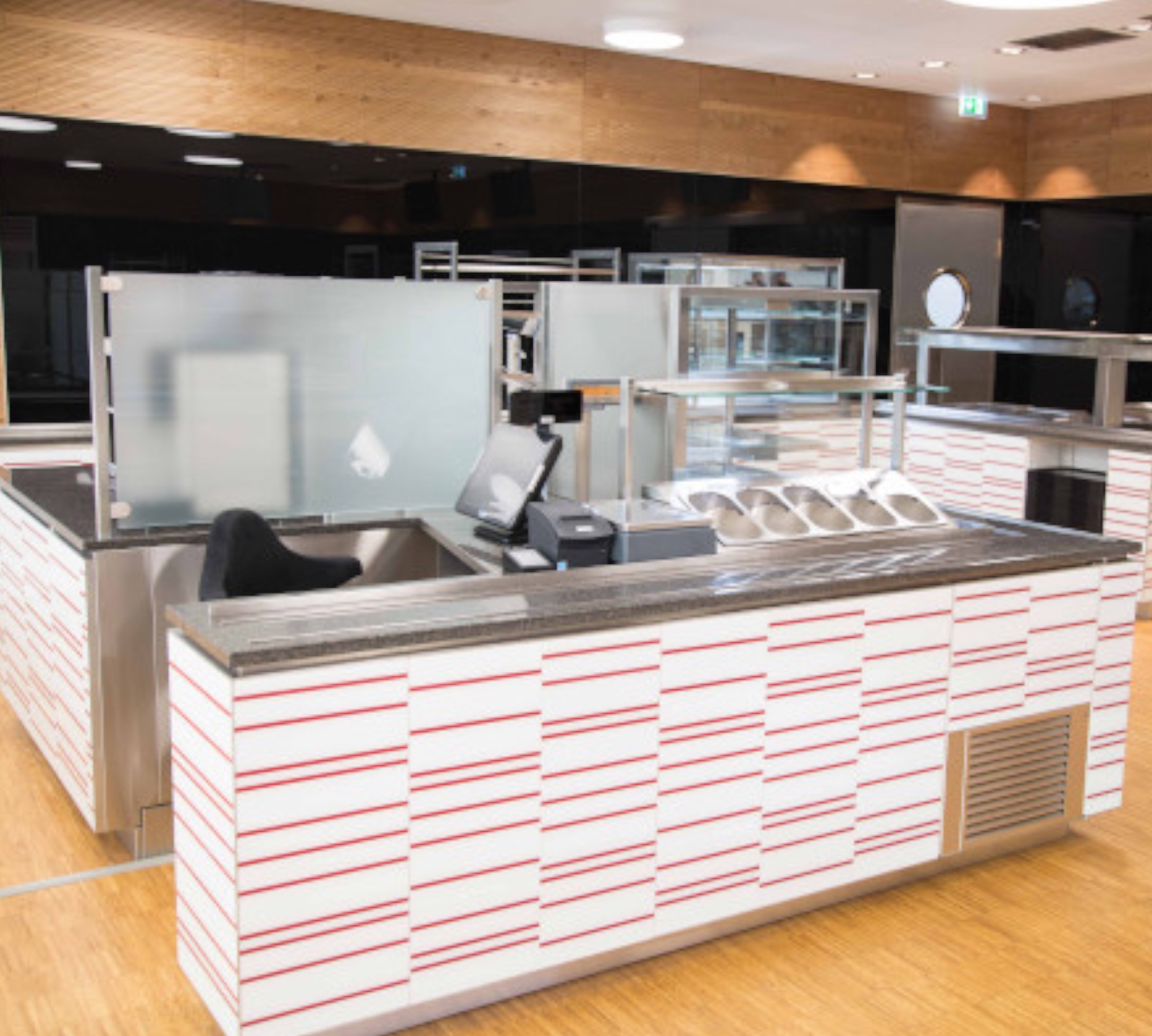 Cafeteria mit Ausgabetheke